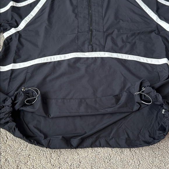 Free People Movement Care FP Run Like The Wind Logo Windbreaker Jacket XS NWOT - Picture 8 of 13